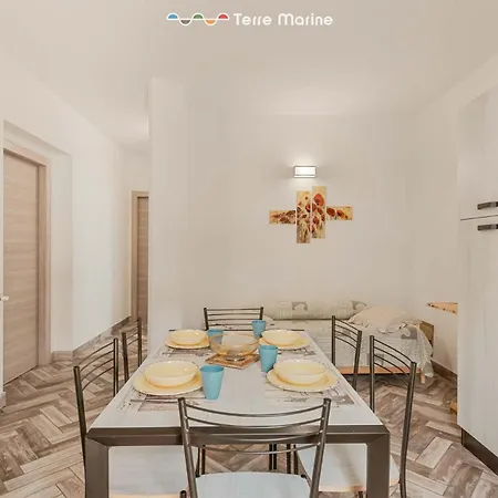 La Corte Dei Valemi 1-4, Terremarine Riccò del Golfo di Spezia