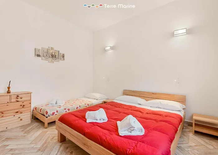 La Corte Dei Valemi 1-4, Terremarine